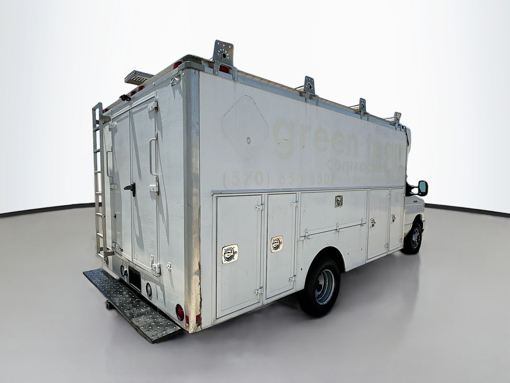 FordE-450SD7