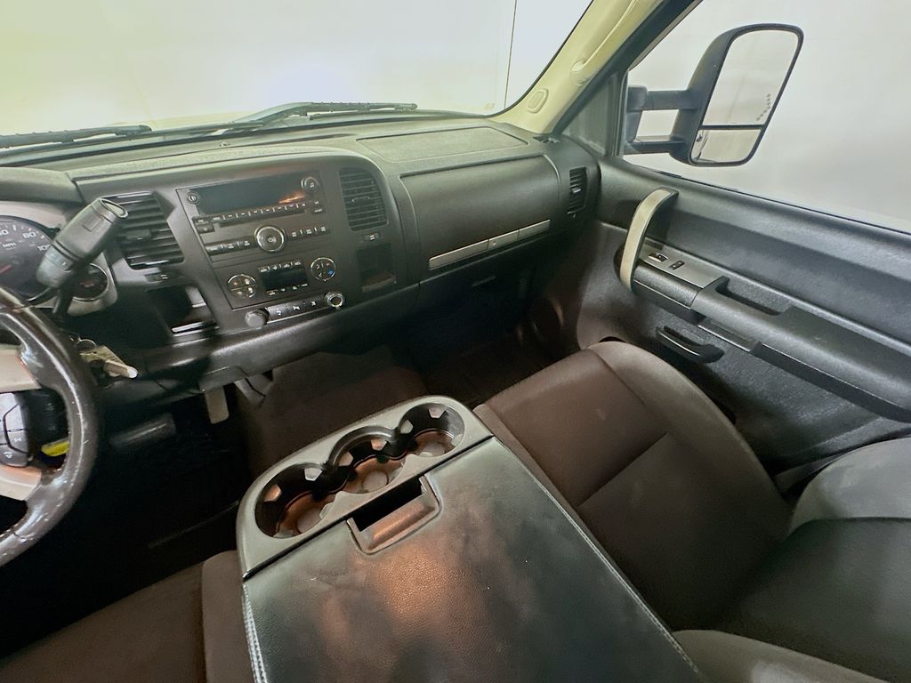 GMCSierra 2500HD11