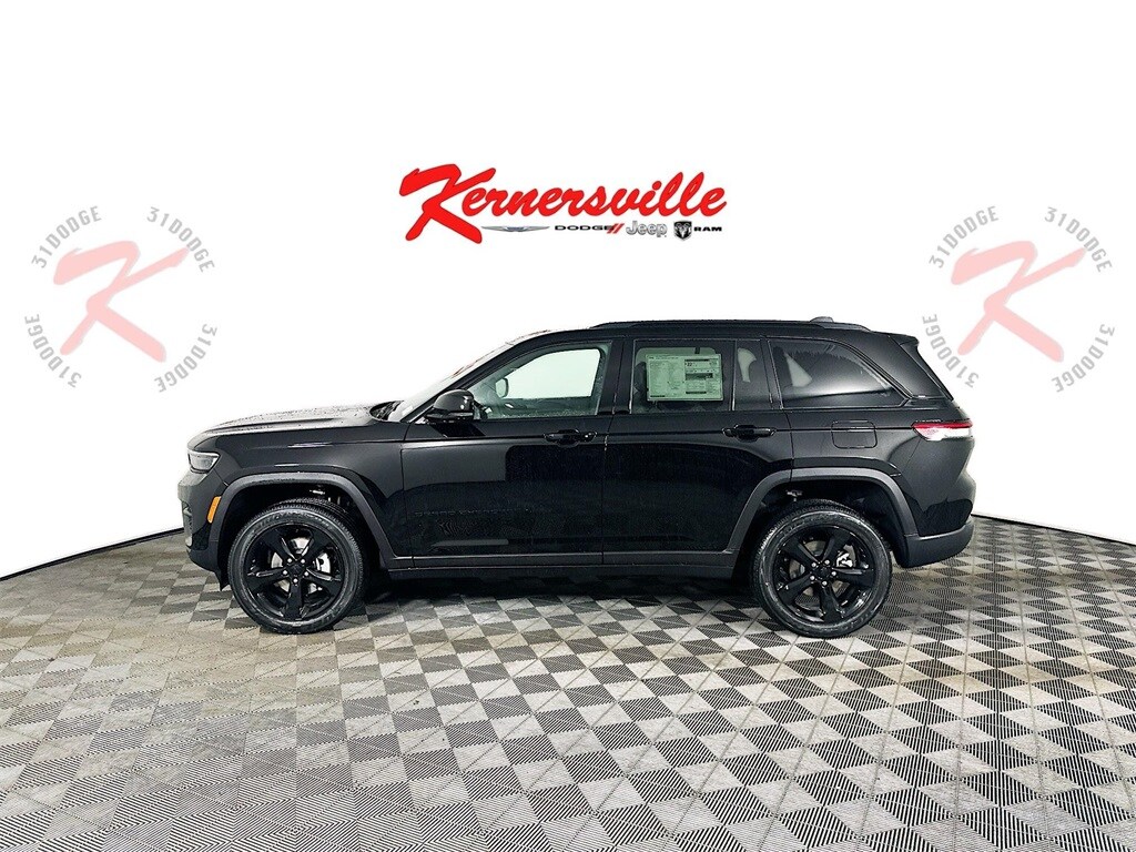 2025 Jeep Grand Cherokee Altitude X photo 4