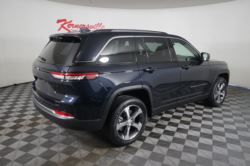 JeepGrand Cherokee8