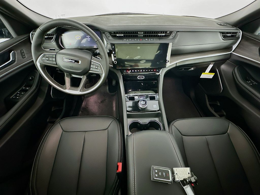 JeepGrand Cherokee L9