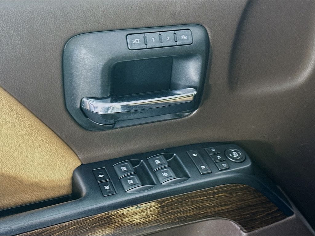 GMCSierra 2500HD24