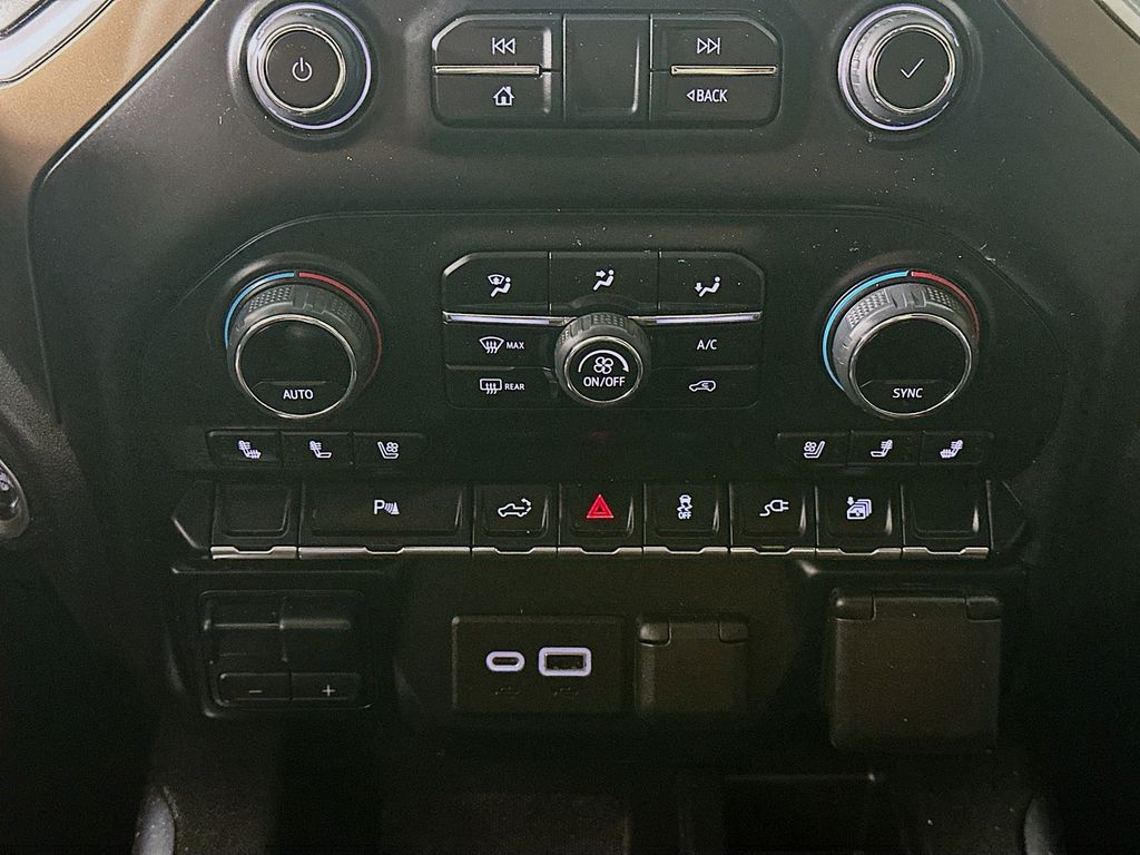 ChevroletSilverado 150018