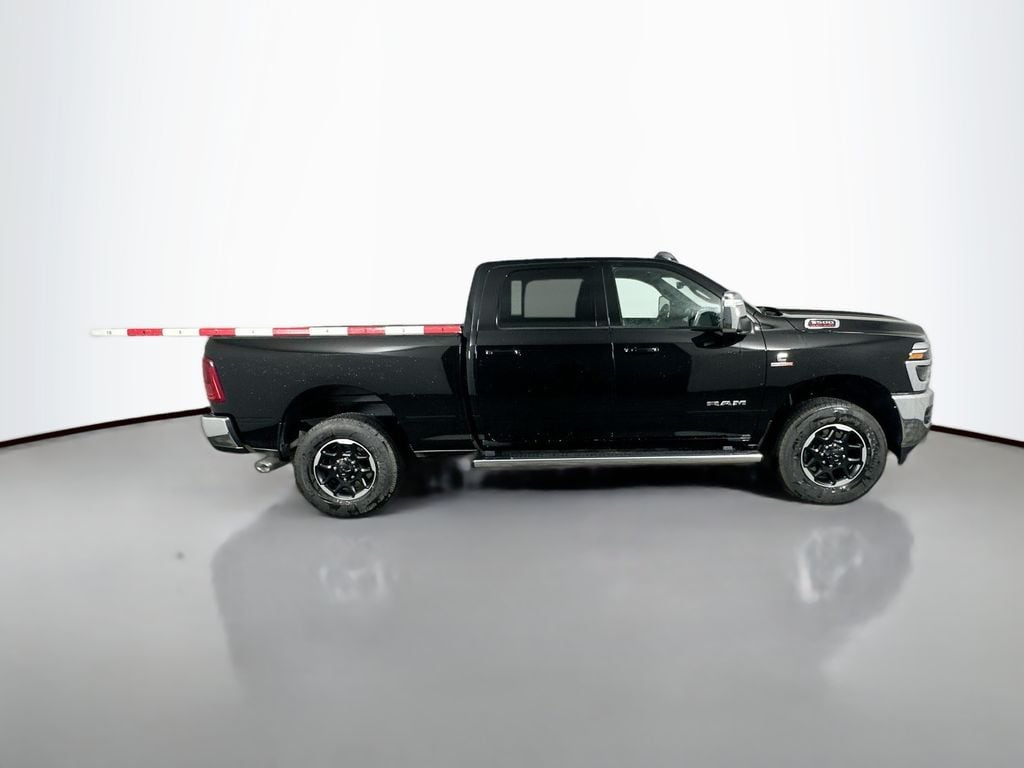 2025 RAM 3500 Laramie - Photo 8