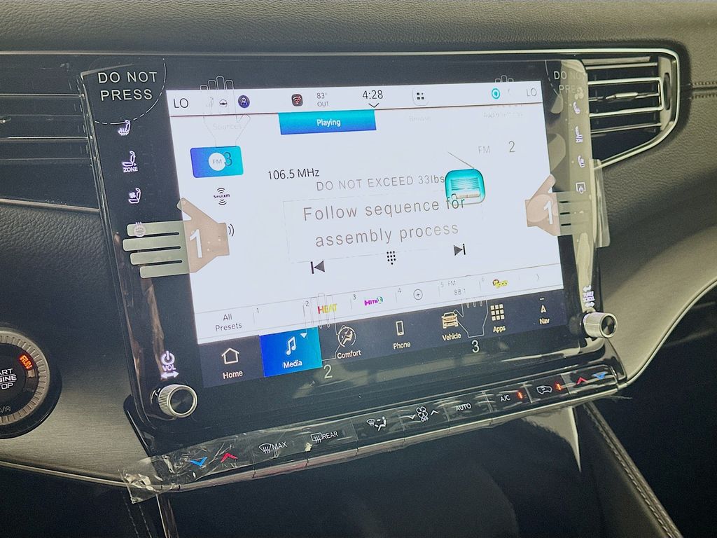 JeepGrand Wagoneer L13