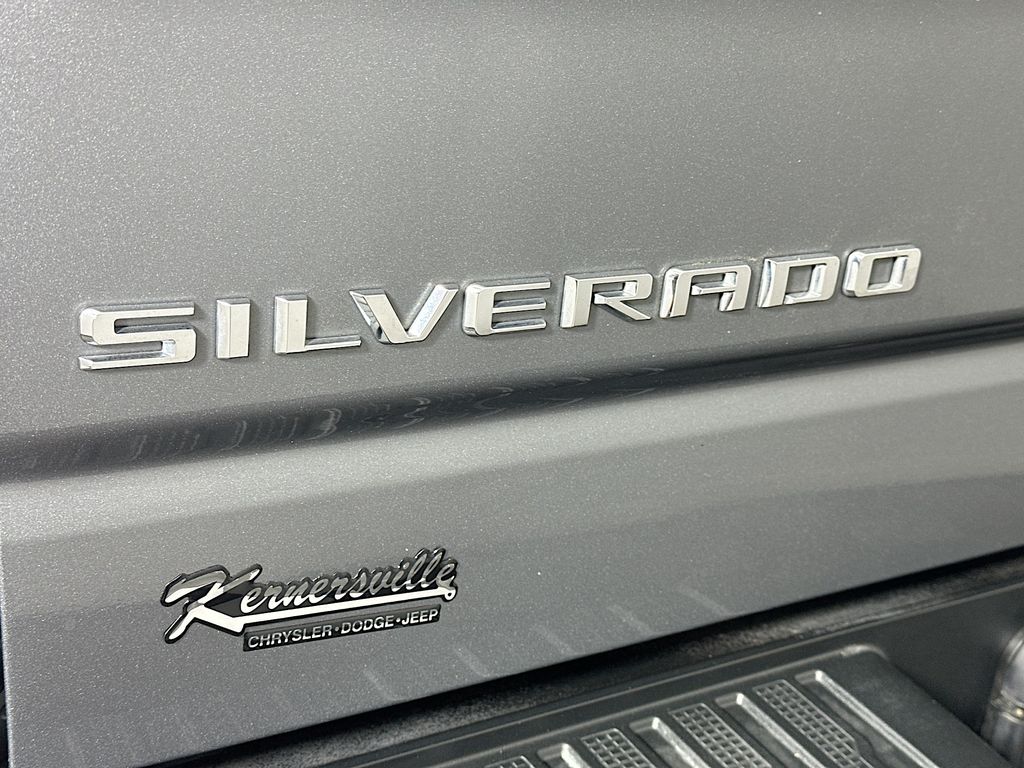 ChevroletSilverado 150028