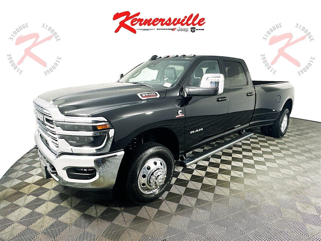 2025 Ram 3500 Laramie photo 3