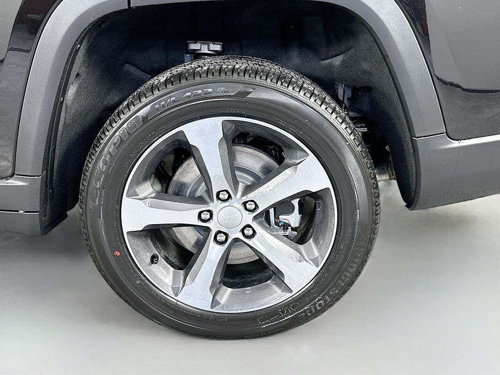 JeepGrand Cherokee L17