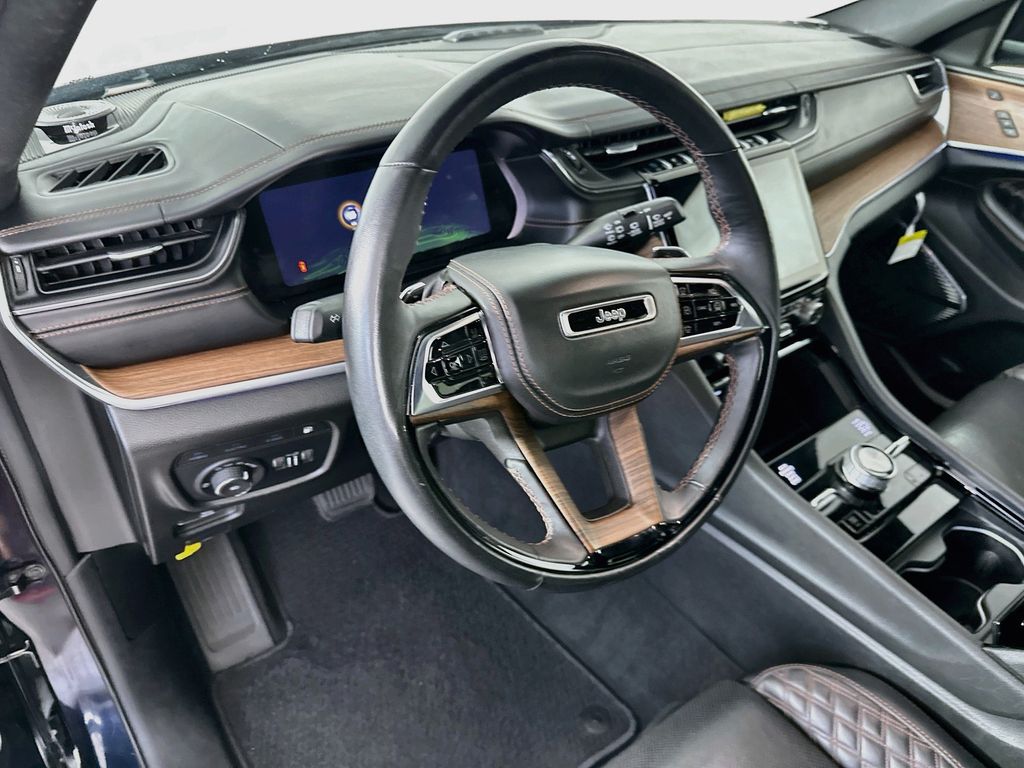 JeepGrand Cherokee31