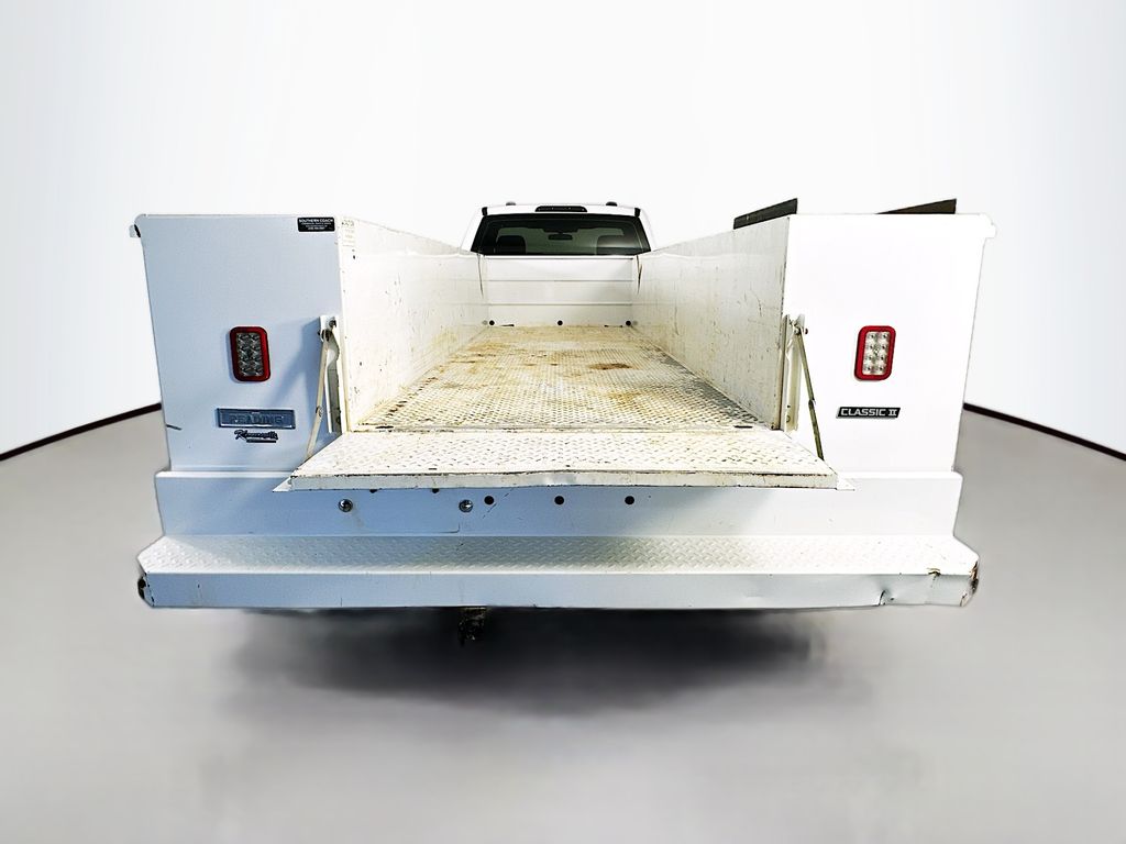FordF-550SD21