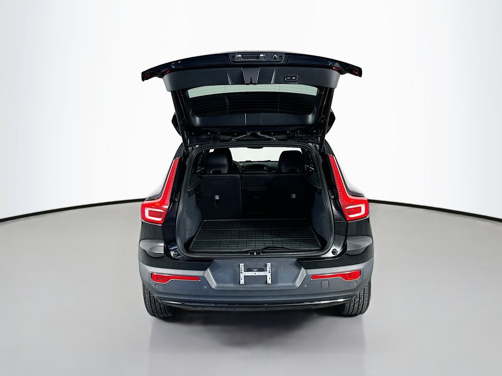 VolvoXC4028