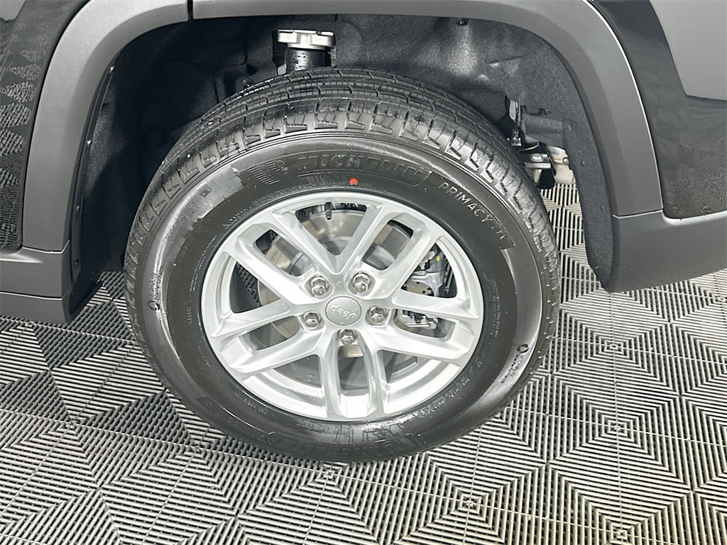 JeepGrand Cherokee17