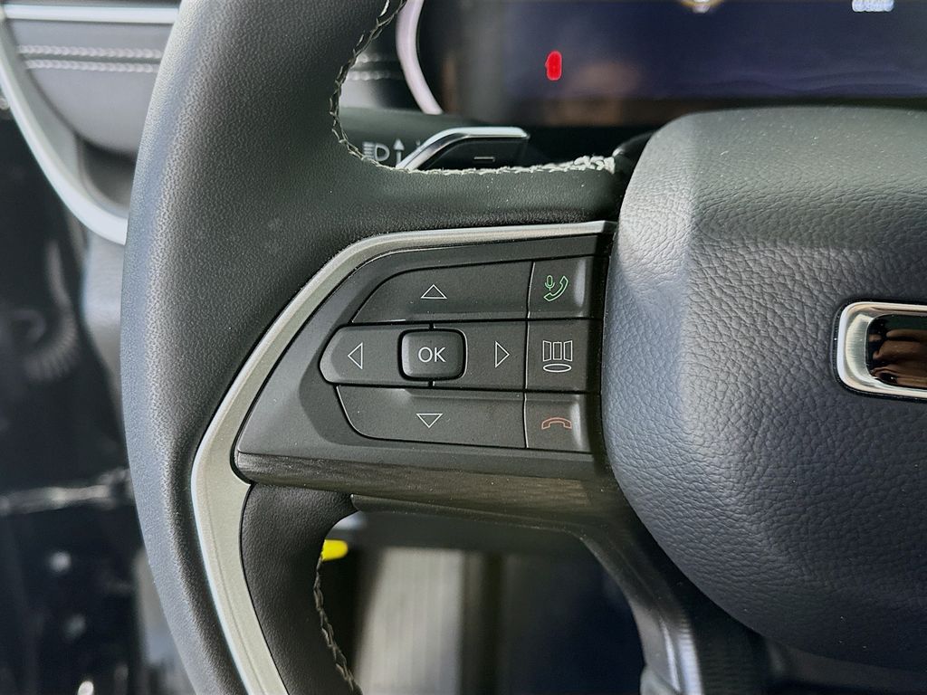 JeepGrand Cherokee L26