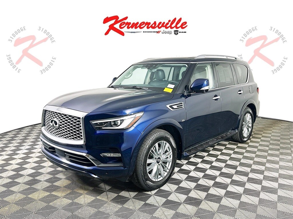 2020 Infiniti QX80 Luxe photo 3