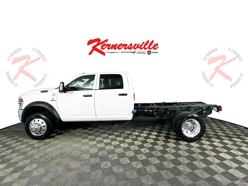 New 2025 Ram 5500 Chassis Tradesman 60CA Dually Truck Crew Cab