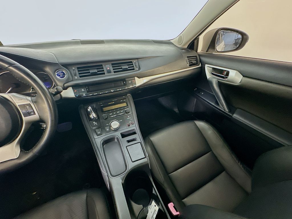 LexusCT11