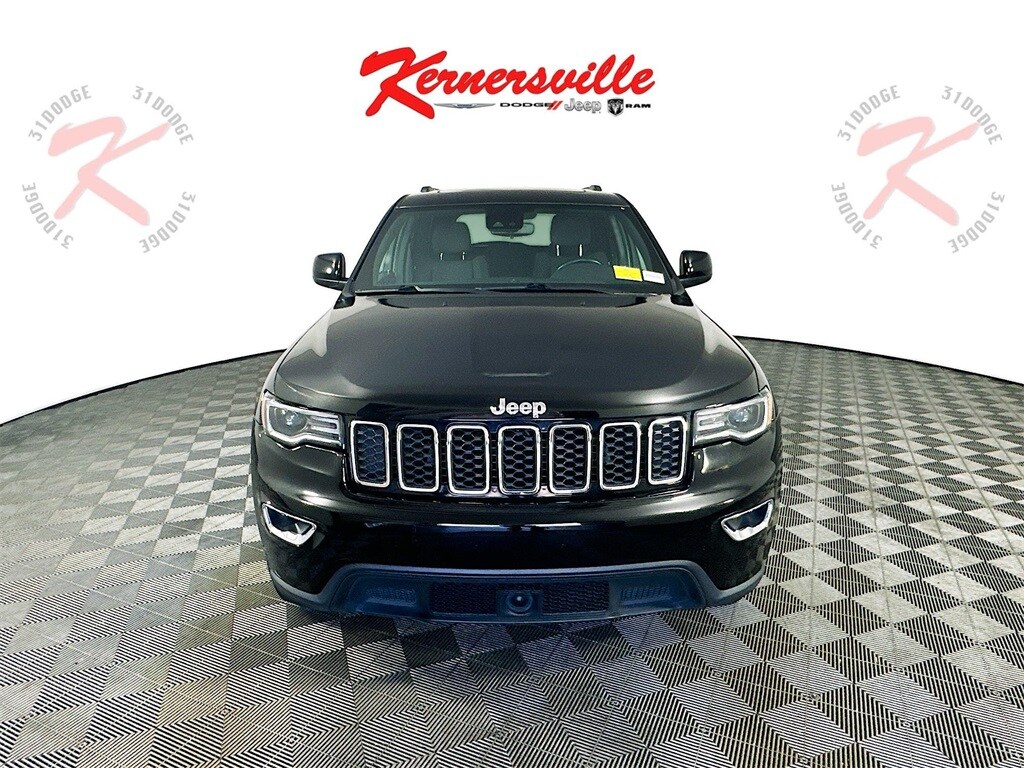 2021 Jeep Grand Cherokee Laredo E photo 2