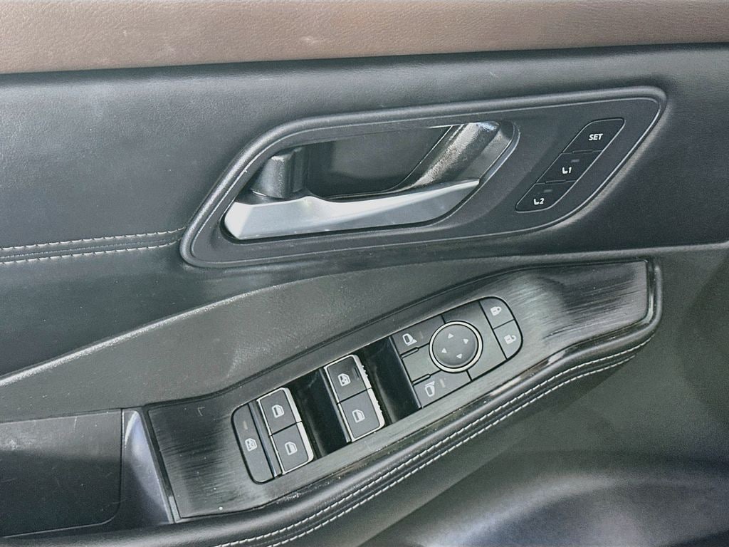 NissanRogue24