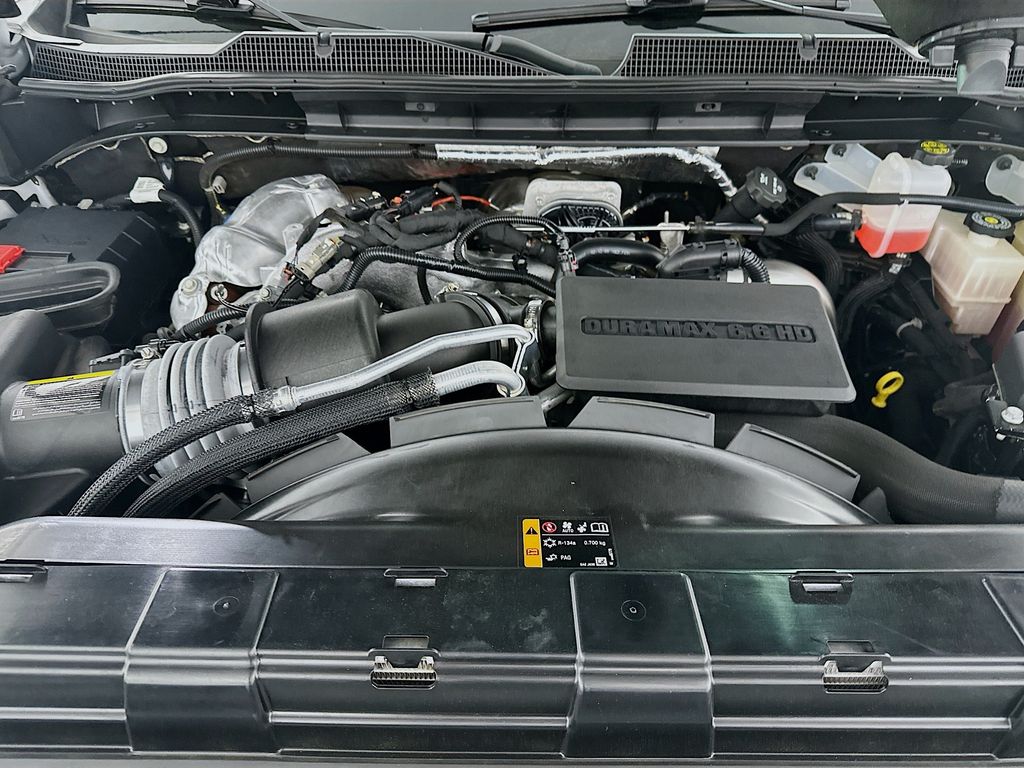 ChevroletSilverado 2500HD32
