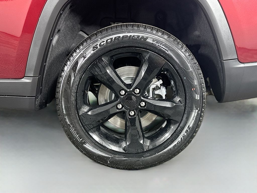 JeepGrand Cherokee L17