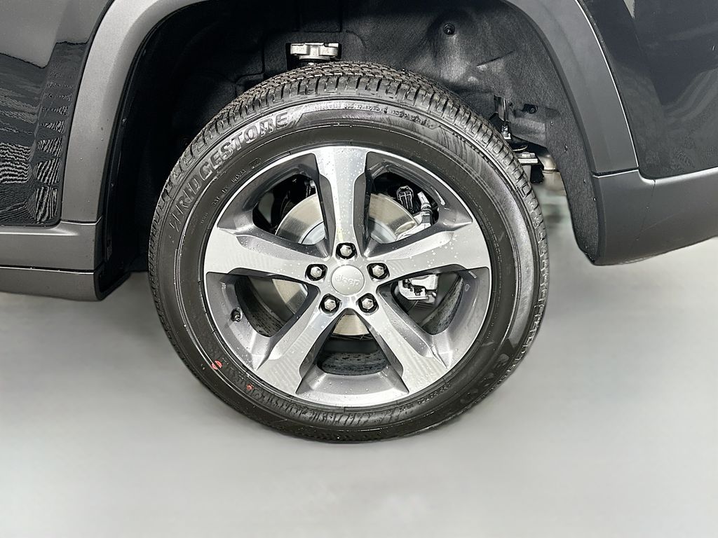 JeepGrand Cherokee17