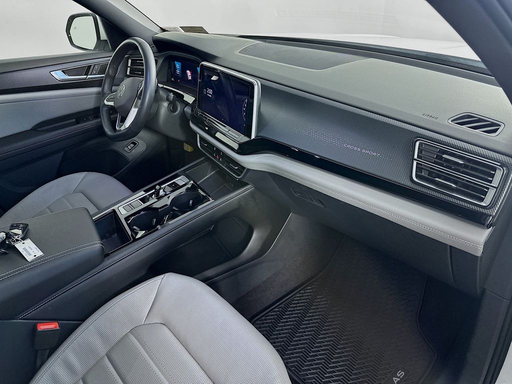 VolkswagenAtlas Cross Sport30