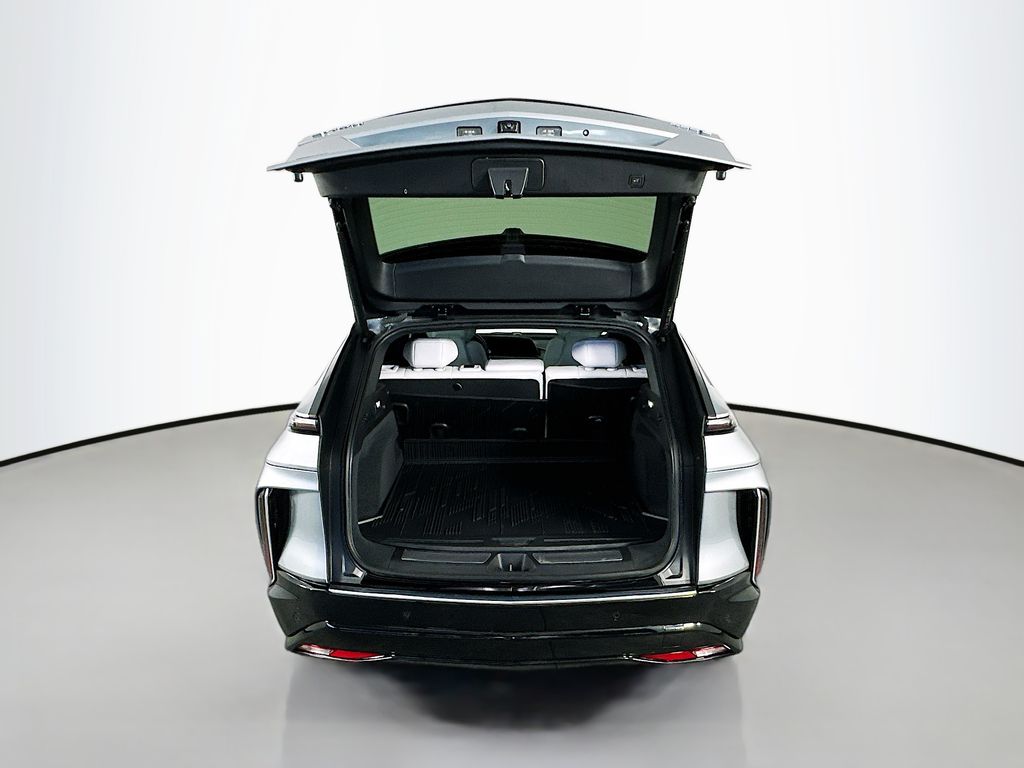 CadillacLyriq28