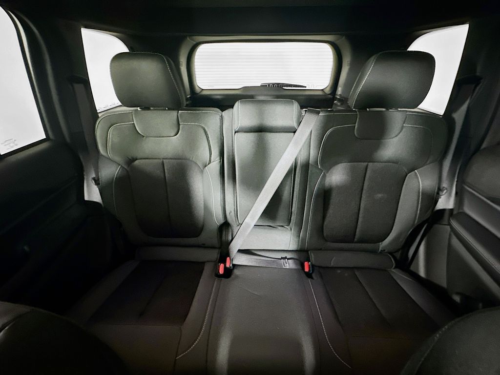 JeepGrand Cherokee10