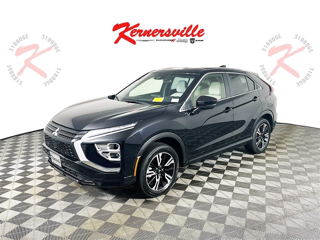 2024 Mitsubishi Eclipse Cross SEL photo 3