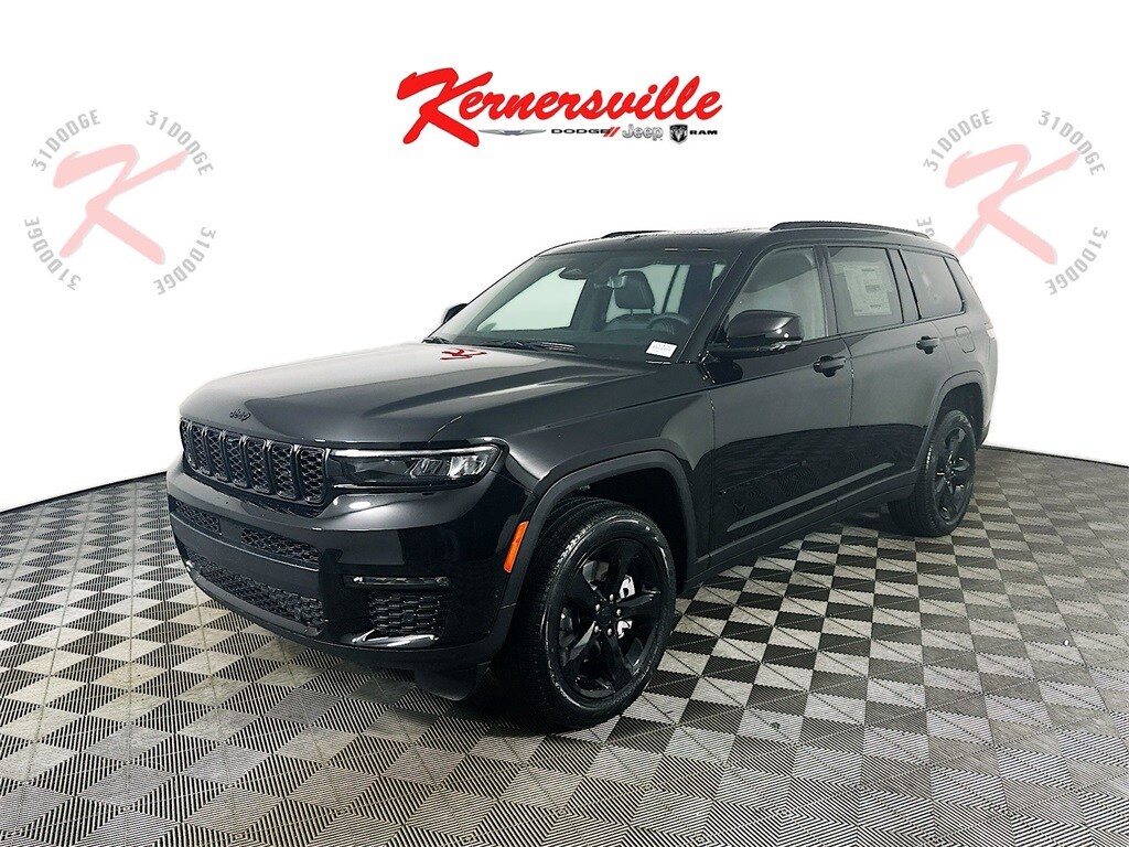 2025 Jeep Grand Cherokee Limited photo 3