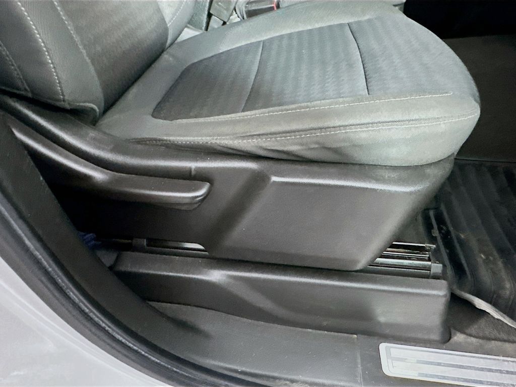 ChevroletSilverado 3500HD23