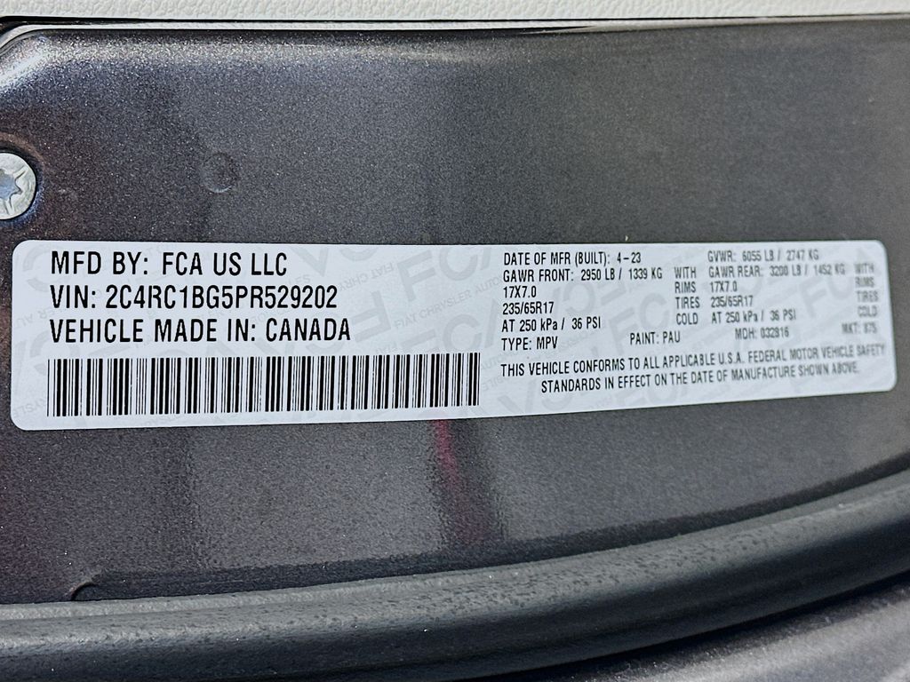 ChryslerPacifica35