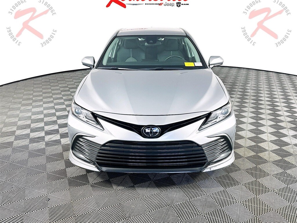 2024 Toyota Camry LE photo 2