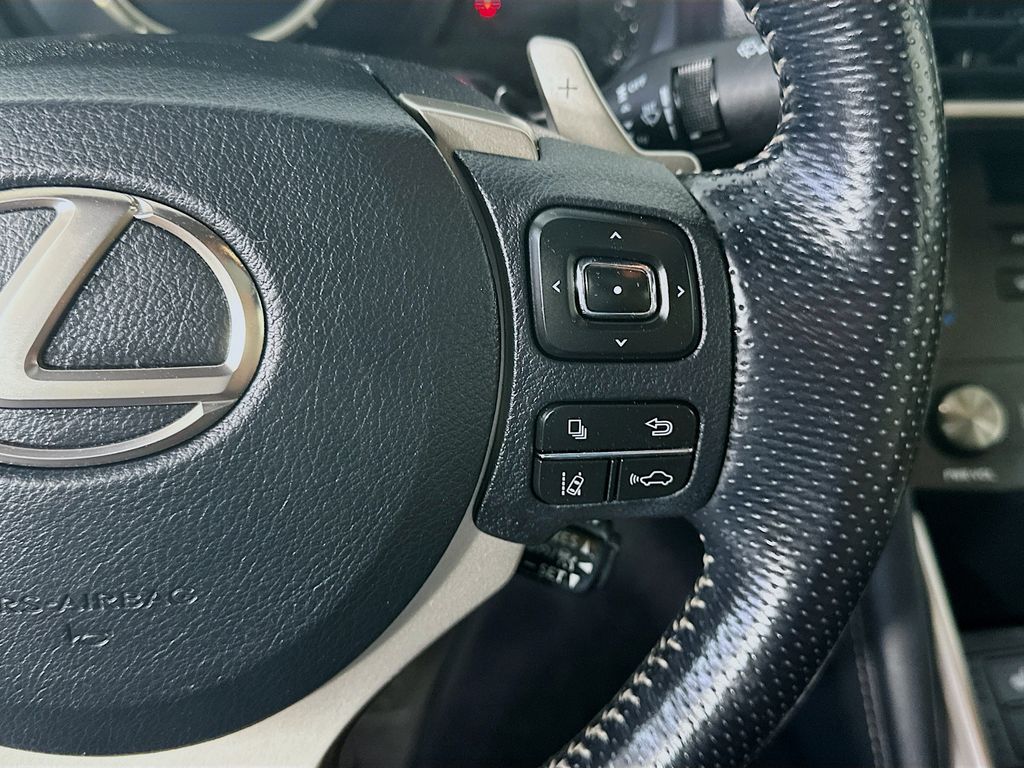 LexusIS25