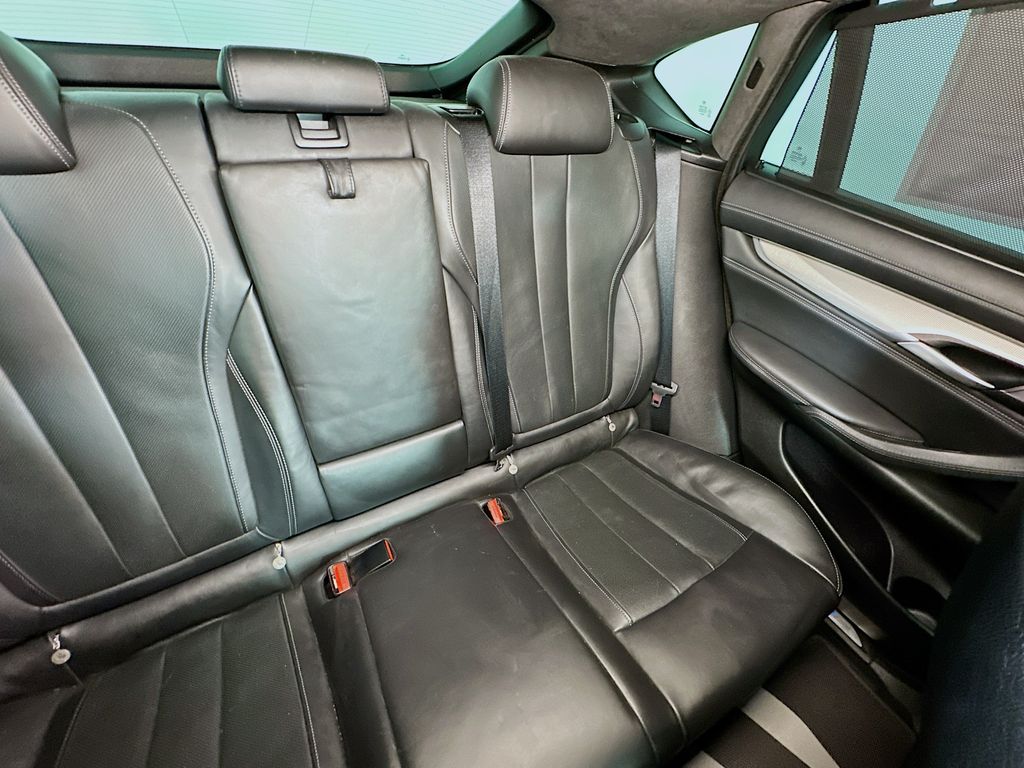 BMWX6 M14