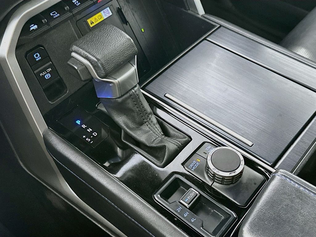 ToyotaSequoia16