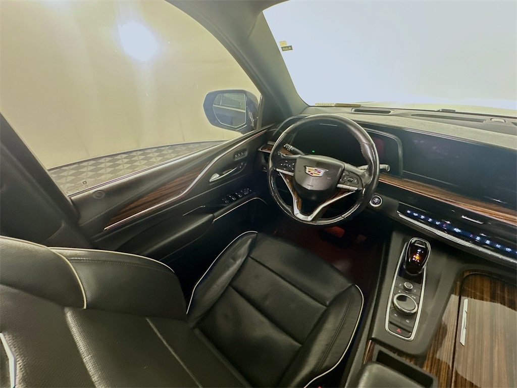 CadillacEscalade ESV9