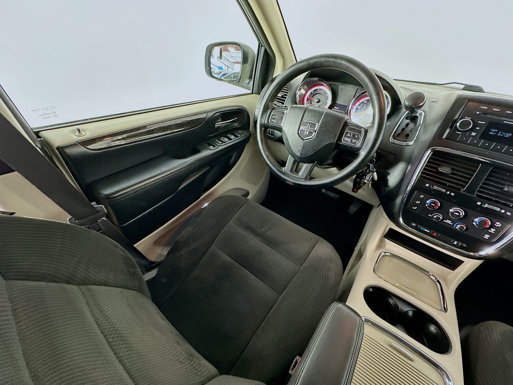 DodgeGrand Caravan9