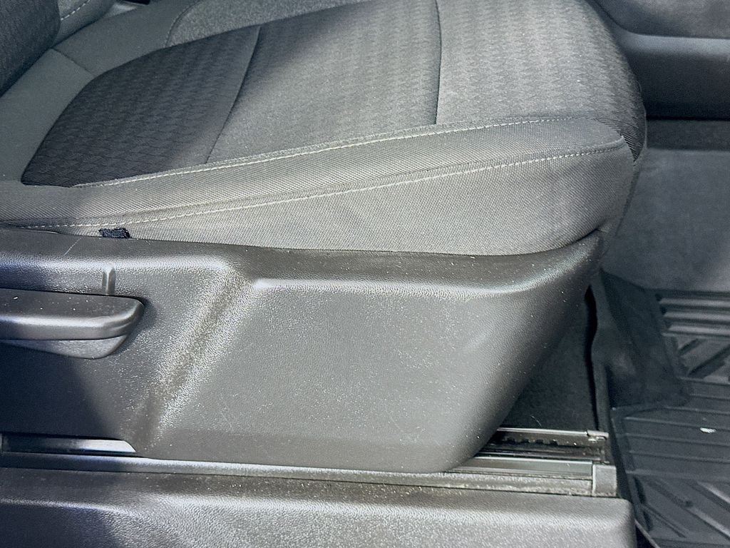 ChevroletSilverado 1500 LTD23