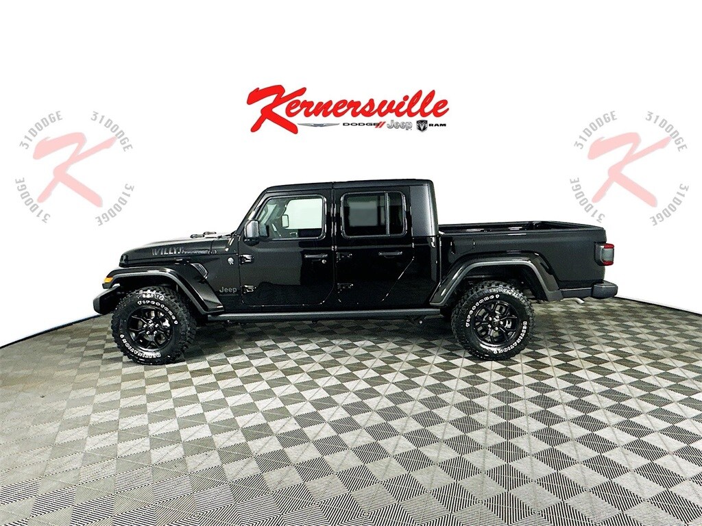 2025 Jeep Gladiator Willys photo 4
