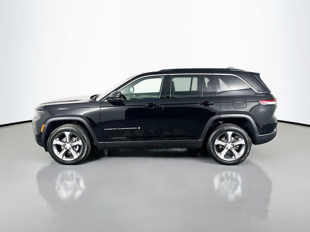 JeepGrand Cherokee4