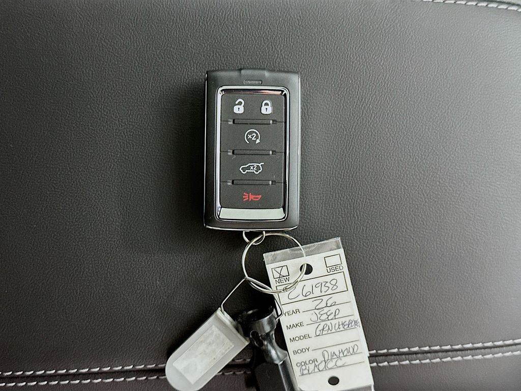 JeepGrand Cherokee L20