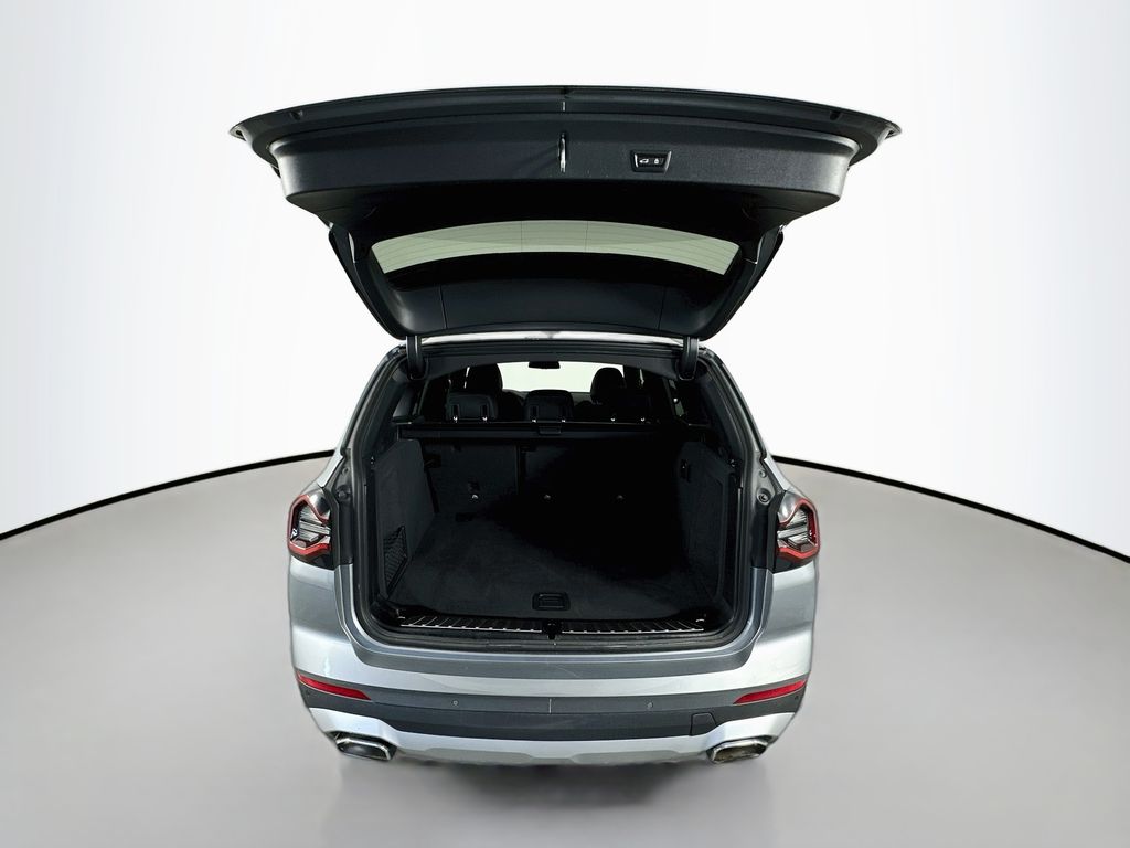 BMWX330
