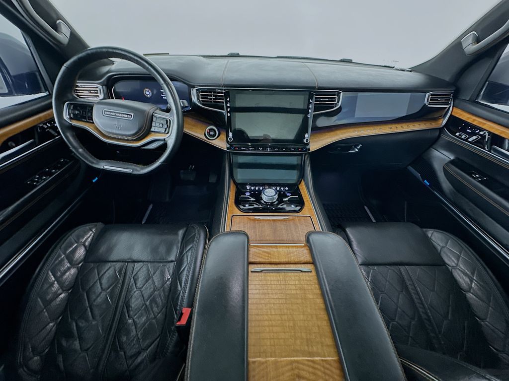 JeepGrand Wagoneer10