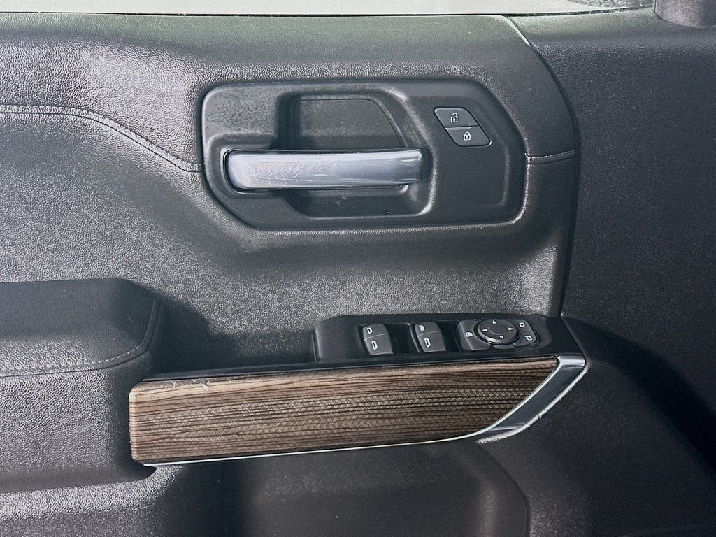 ChevroletSilverado 150024