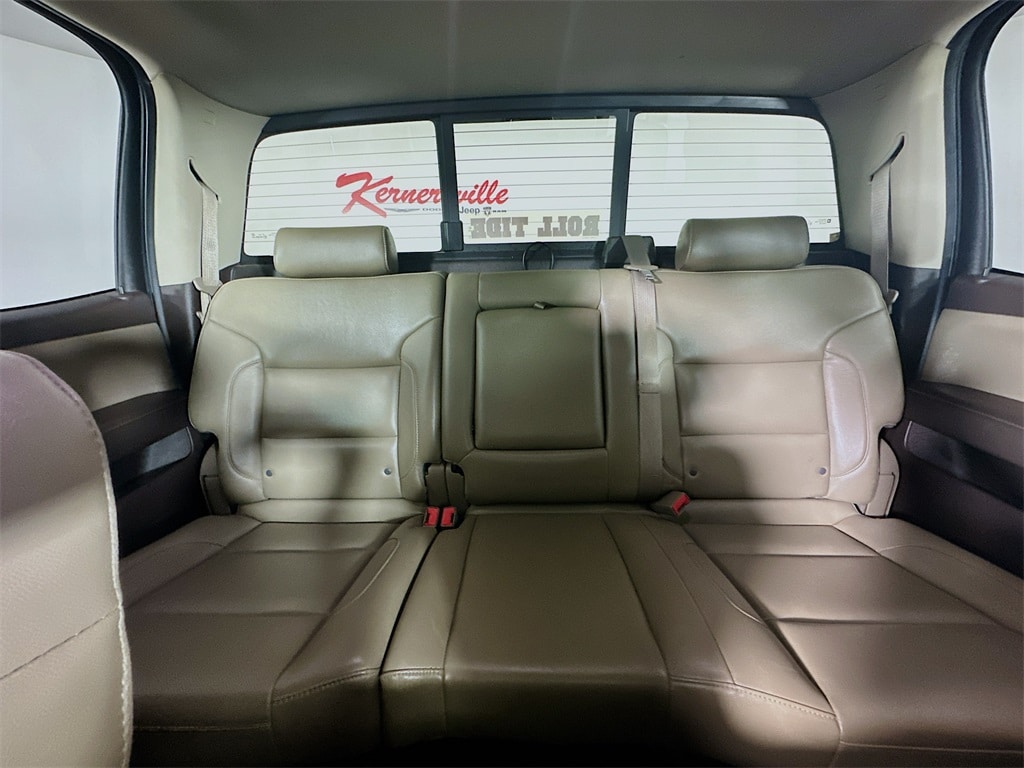 ChevroletSilverado 3500HD13