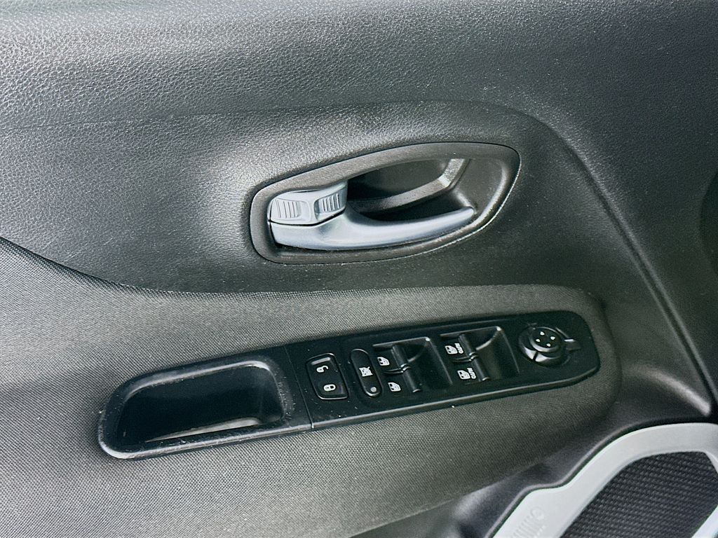 JeepRenegade24