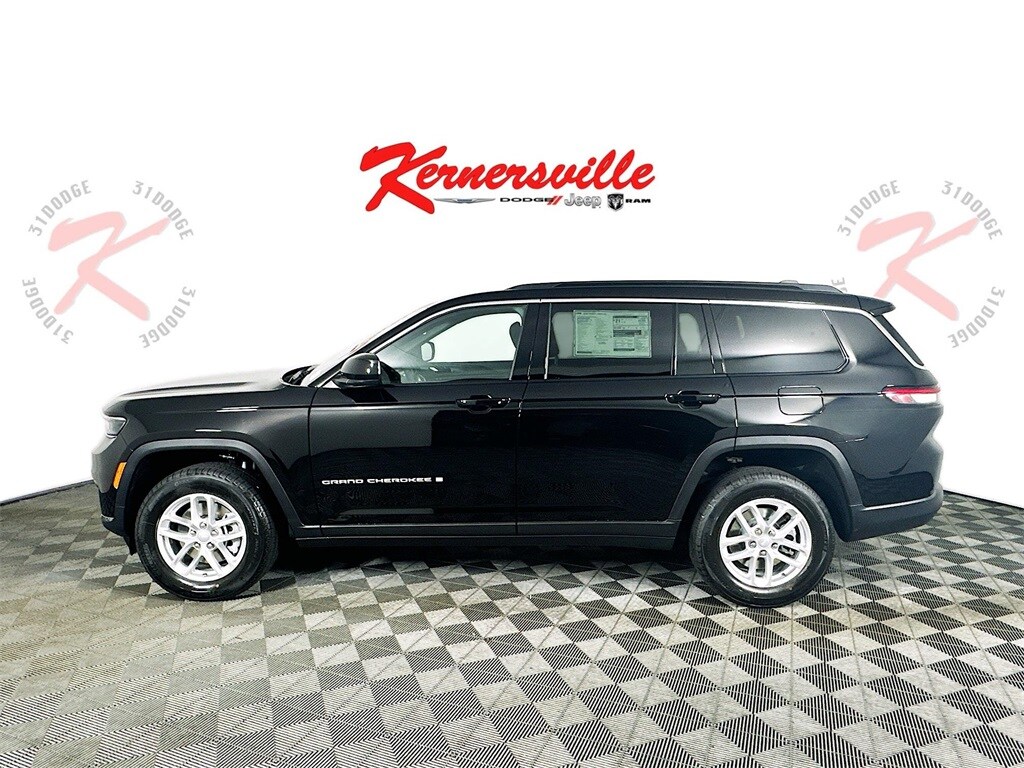 2025 Jeep Grand Cherokee Laredo X photo 2