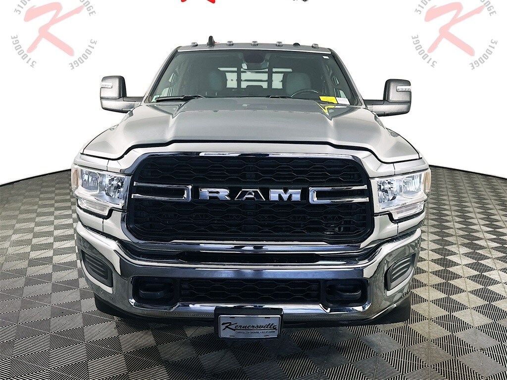2023 Ram 3500 Tradesman photo 2
