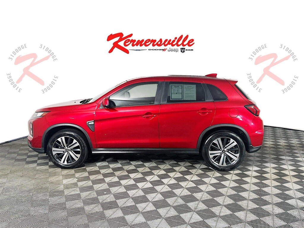 2020 Mitsubishi Outlander Sport ES photo 3